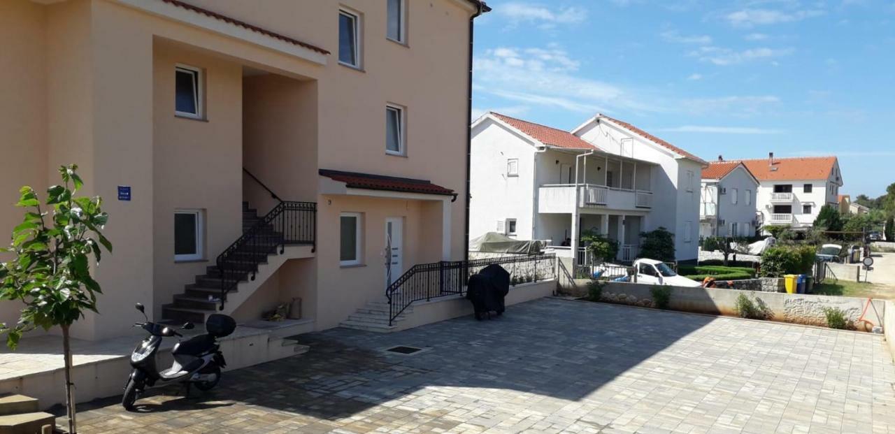 Apartments Leondori Veglia Exterior foto